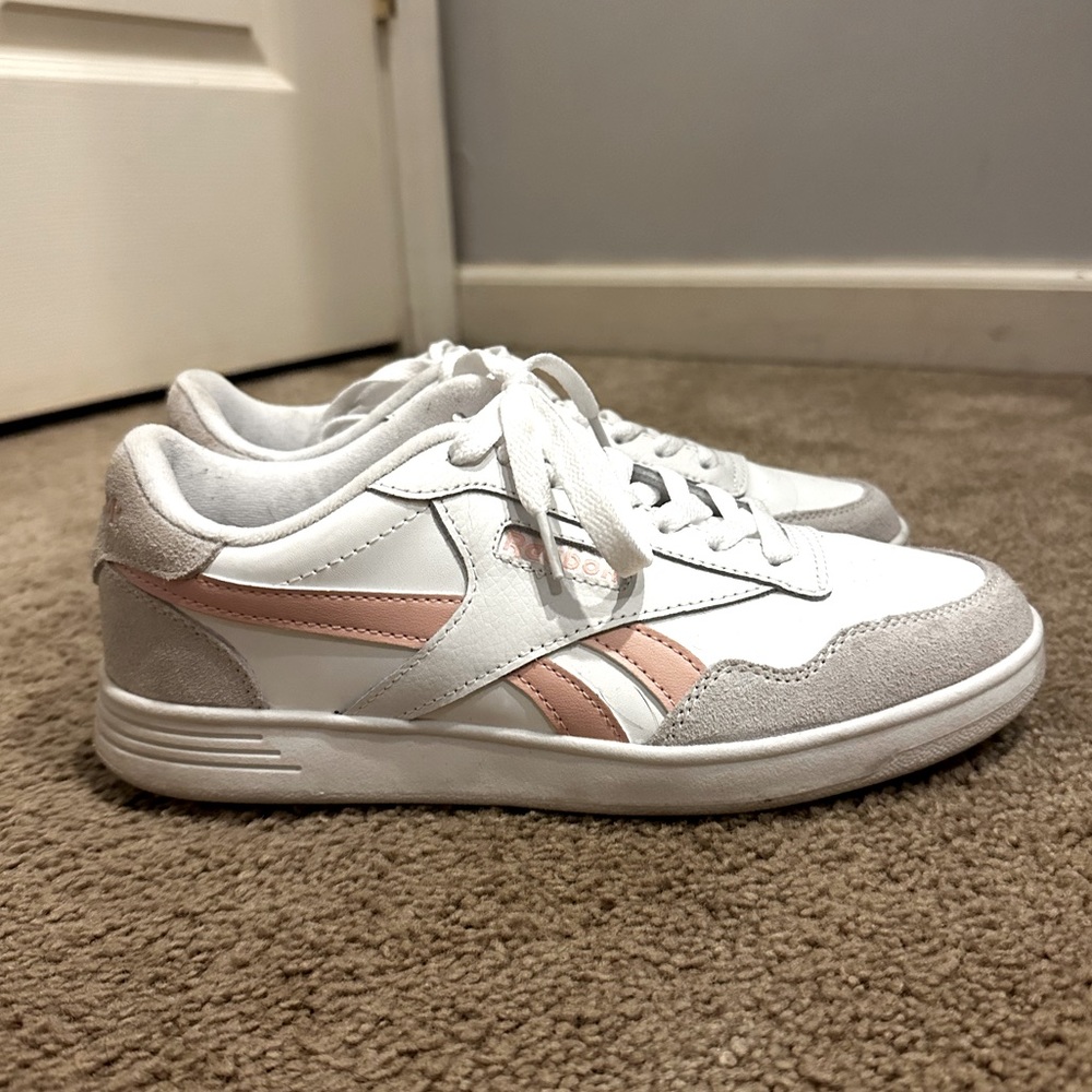 Reebok Classics pink & white